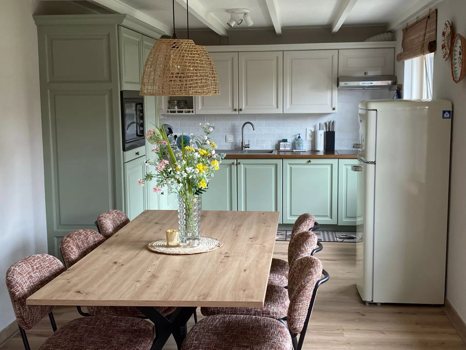 Zonnewind in der Nähe von Dünen und Wald-Image-tags.info