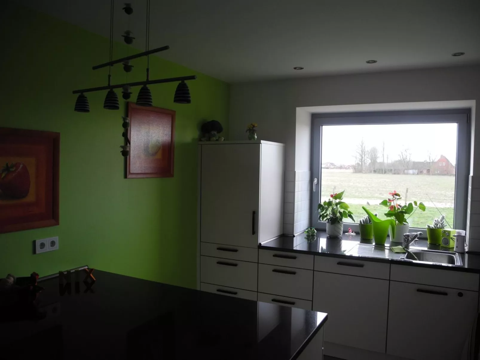 Geräumiges Ferienhaus mit Garten und Weitblick-Image-tags.info