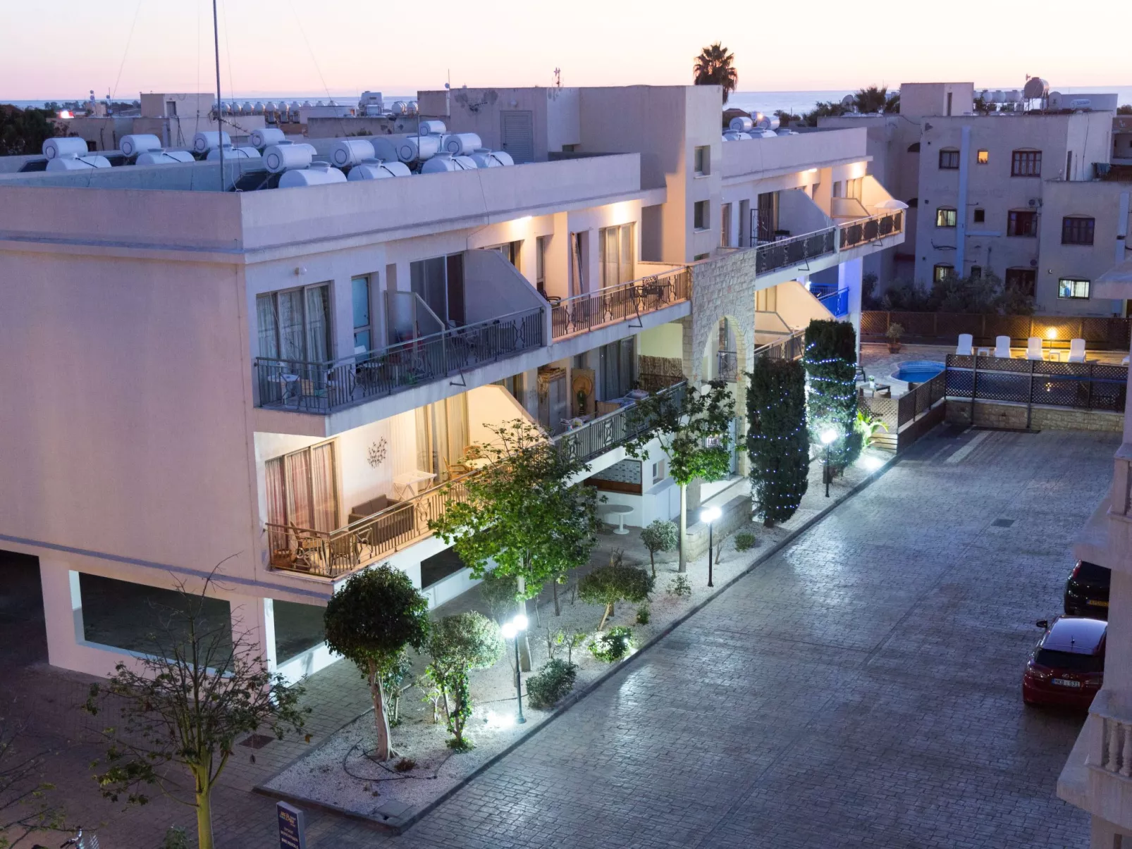 Mit Terrasse-Outside