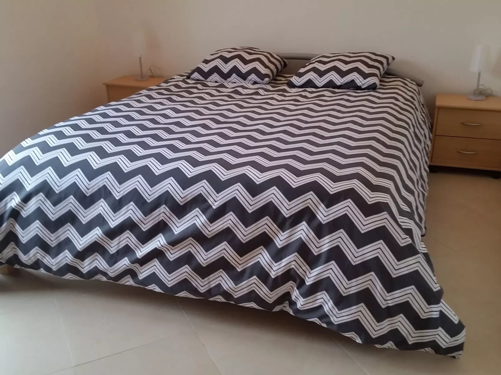 Die Sonne der Côte d'Azur-Drinnen