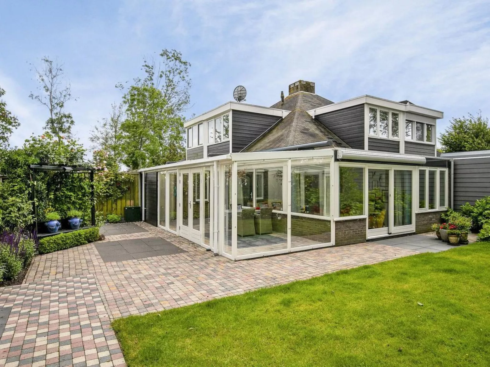 Für 6 Personen-Outside