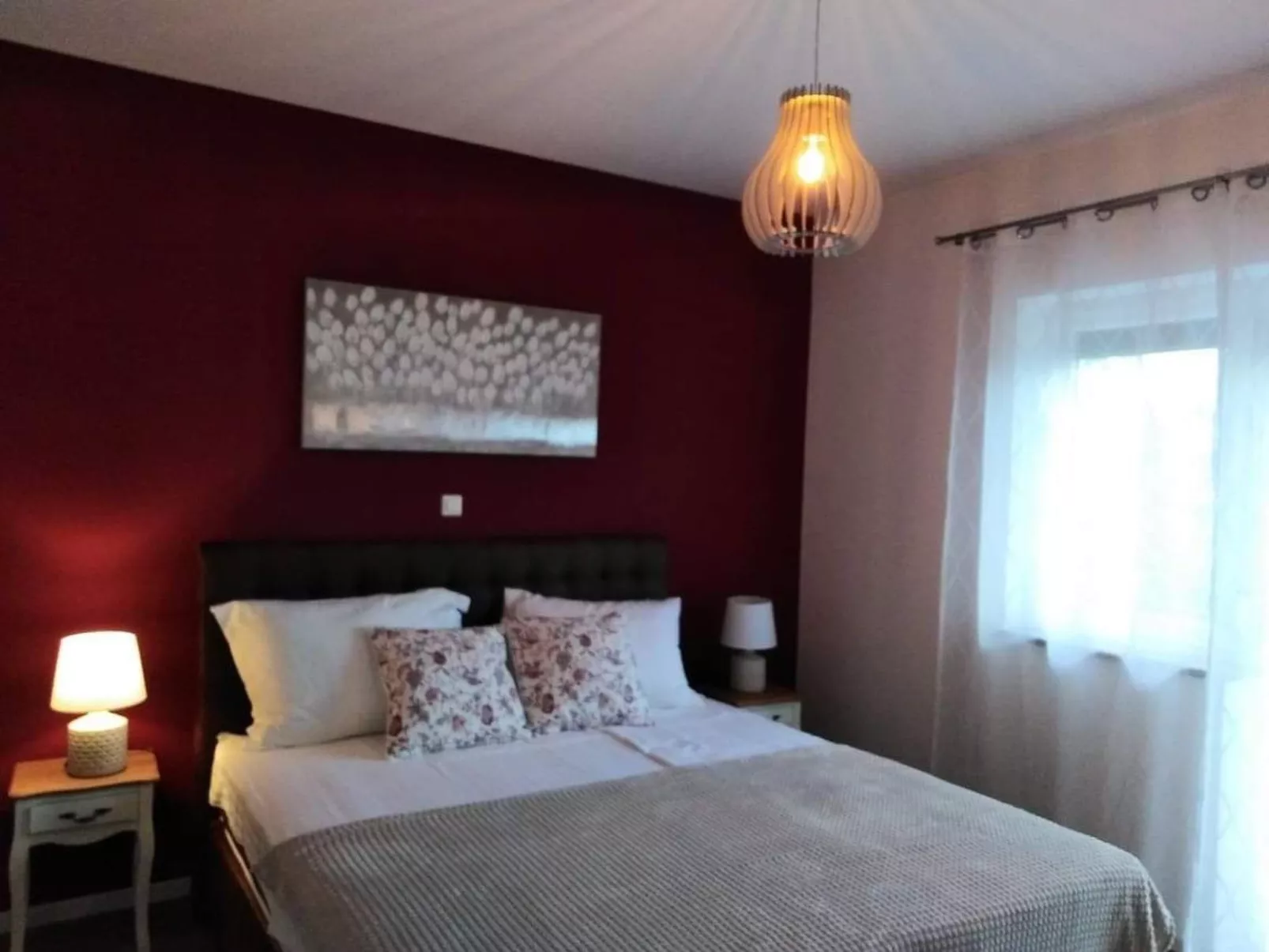 Mit Terrasse, Grill und Garten-Drinnen