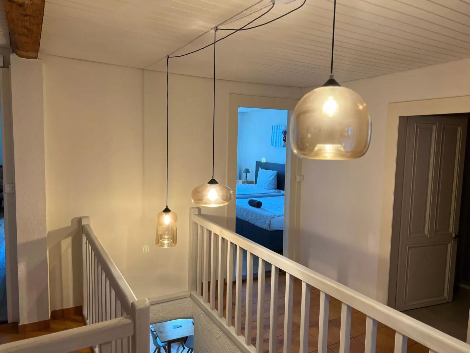 Vigneronne, Vigne-Drinnen