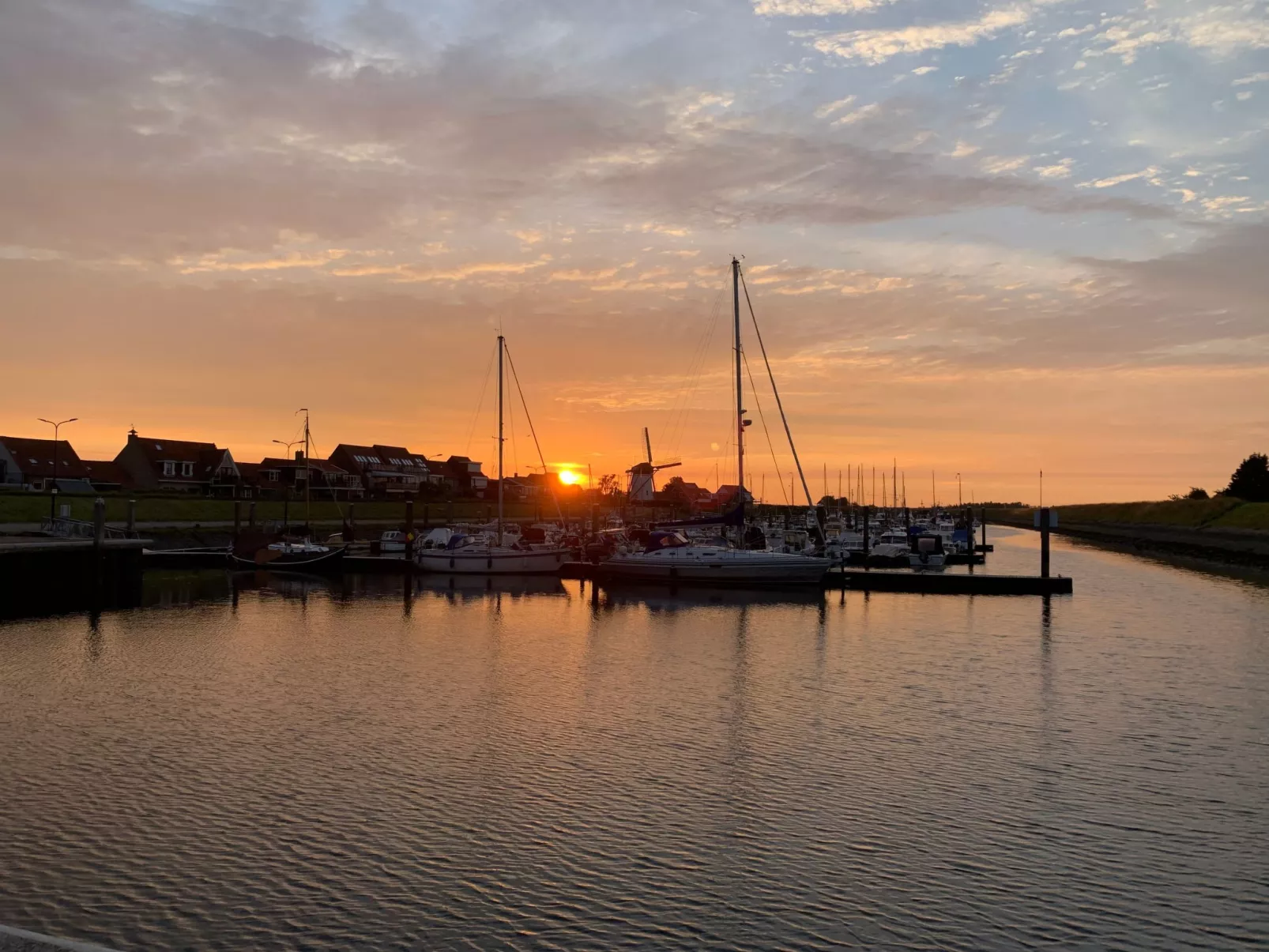 "Cottage" mit Wallbox-Image-tags.info