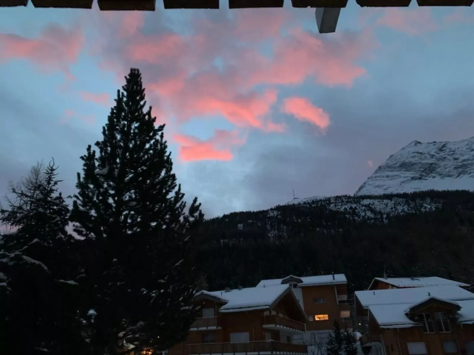 Riverside Astoria 3,5 Parterre-Whg-Dehors