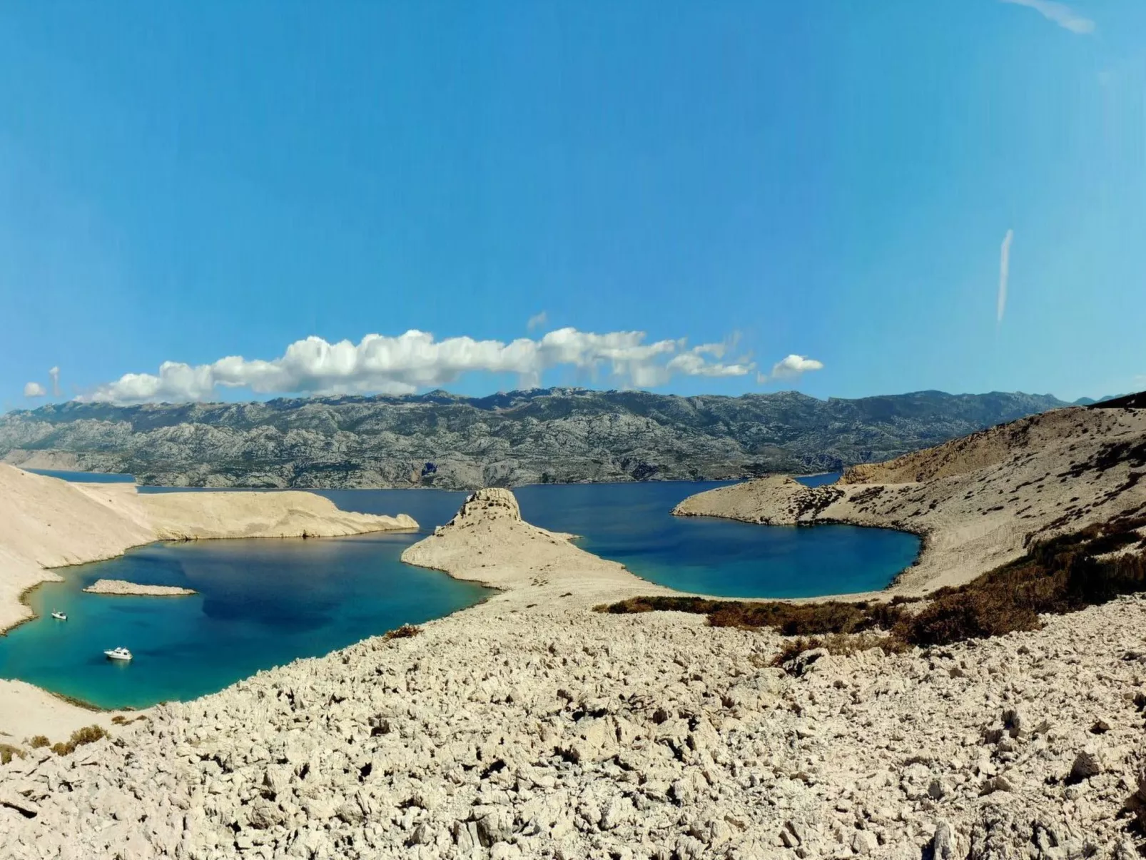 Mit zwei Terrassen für sechs Personen-Dehors