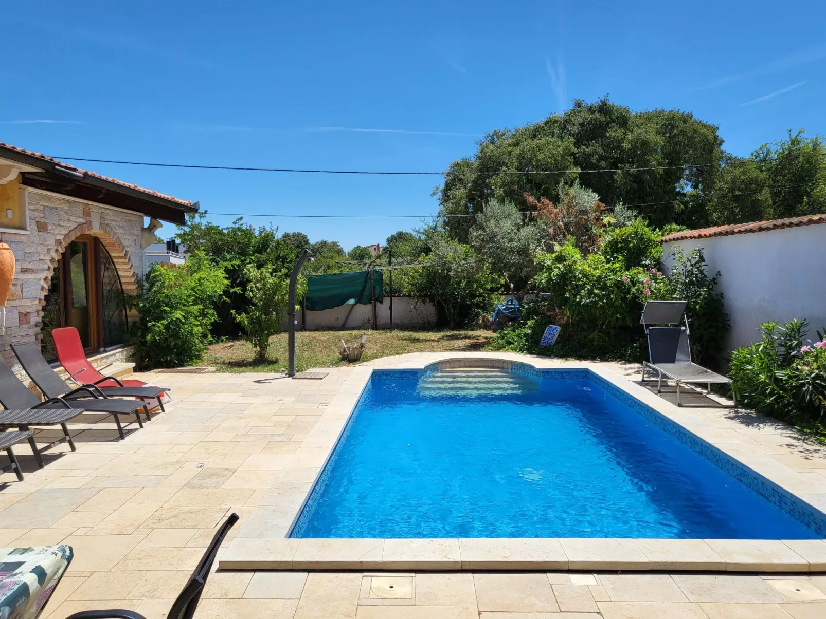 Haus mit Pool-Outside