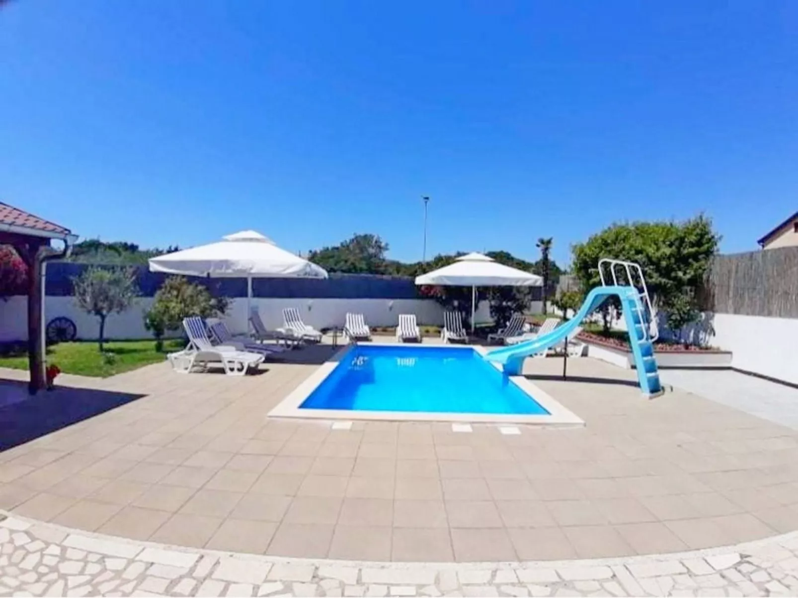 Villa Ana-Image-tags.info