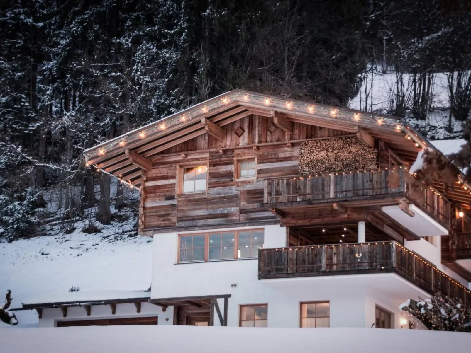 Sunny Hideaway-Outside