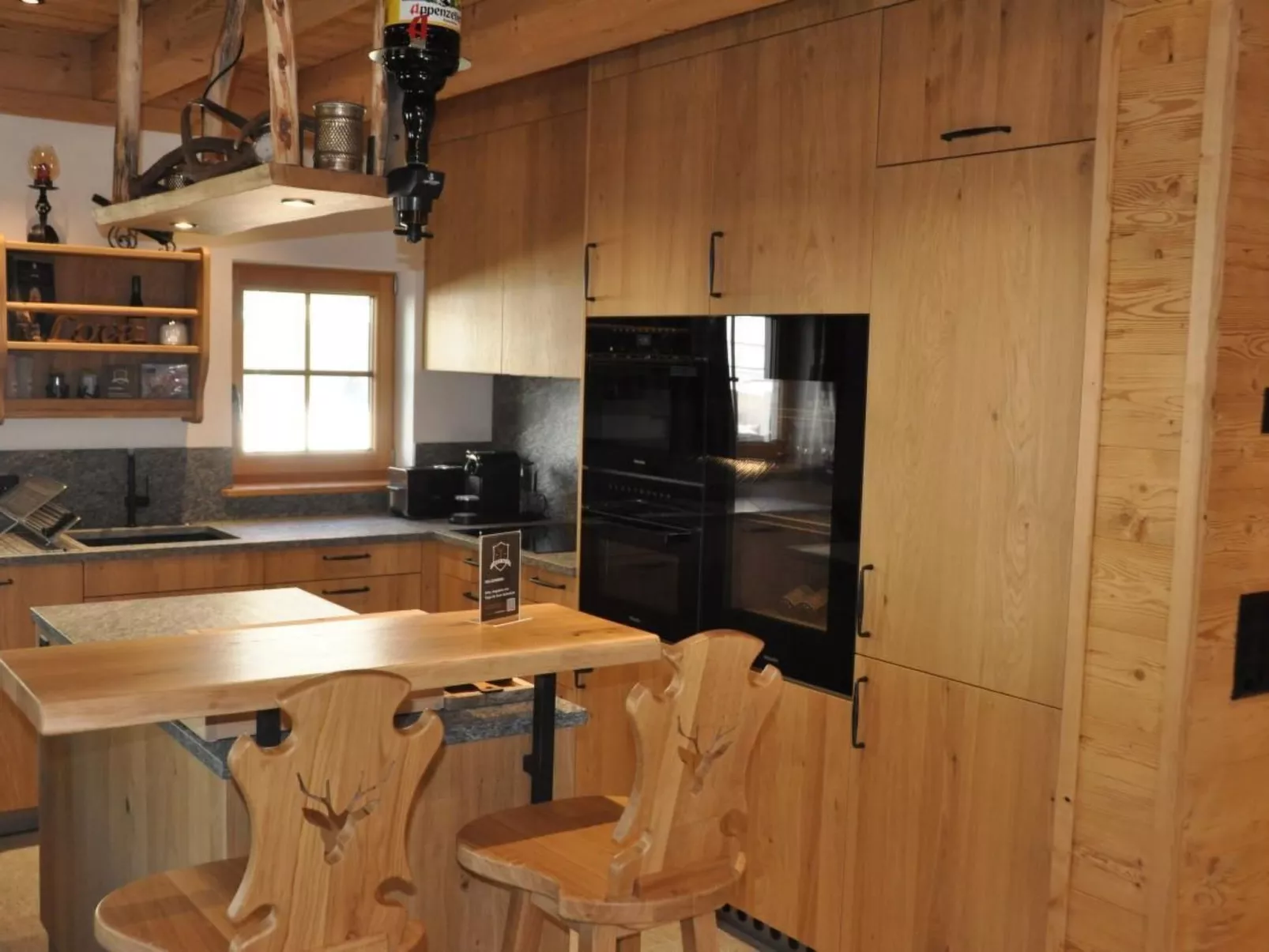 Engadin Chalet-Dedans