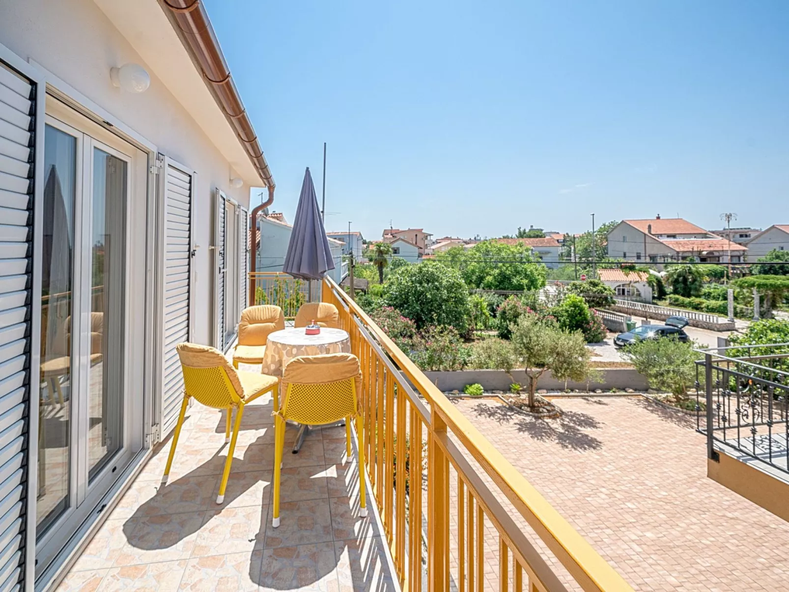 Große Ferienwohnung in Vodice mit Eigenem Balkon-Outside