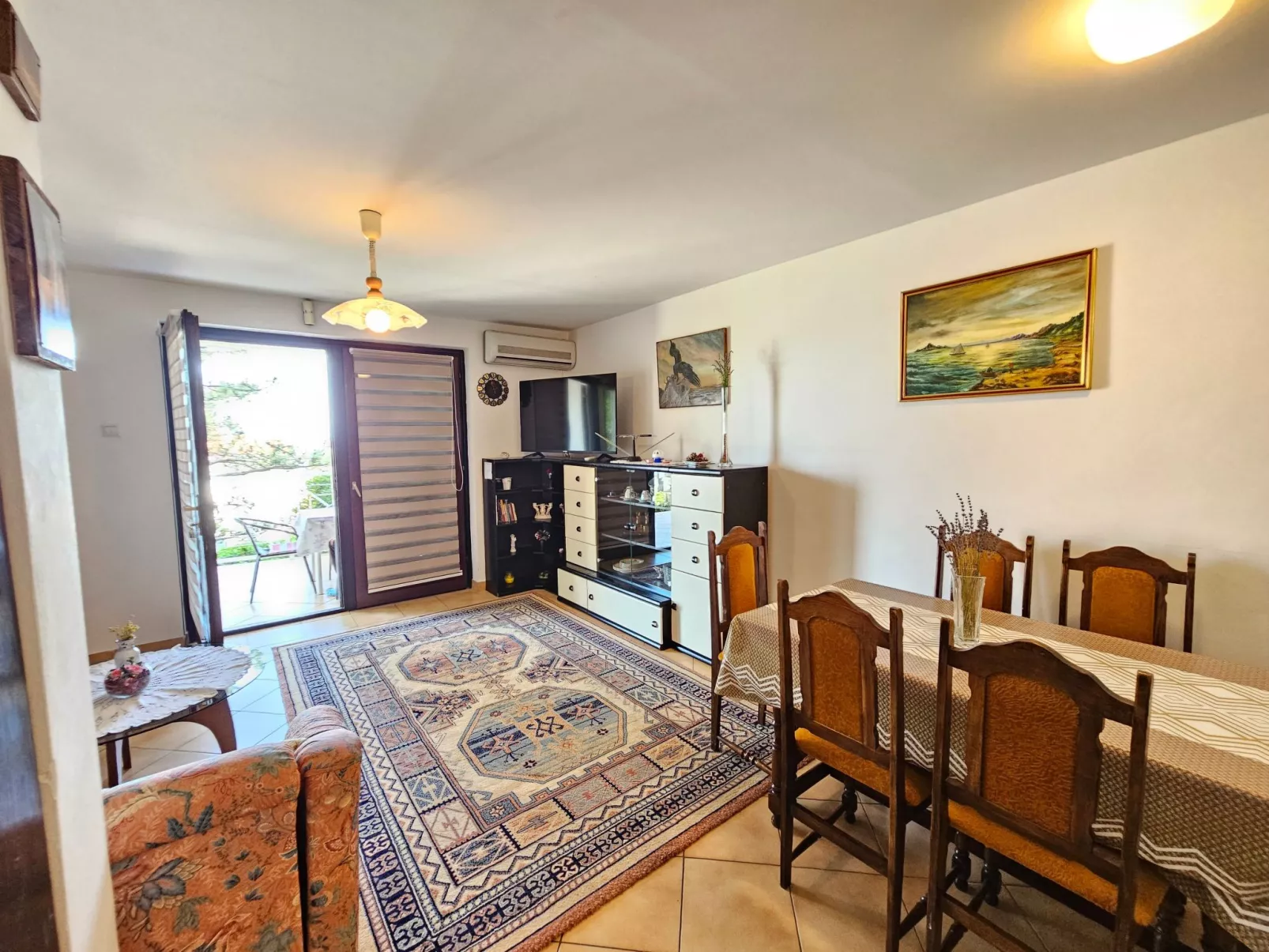 Für 6 Personen in Klenovica-Inside