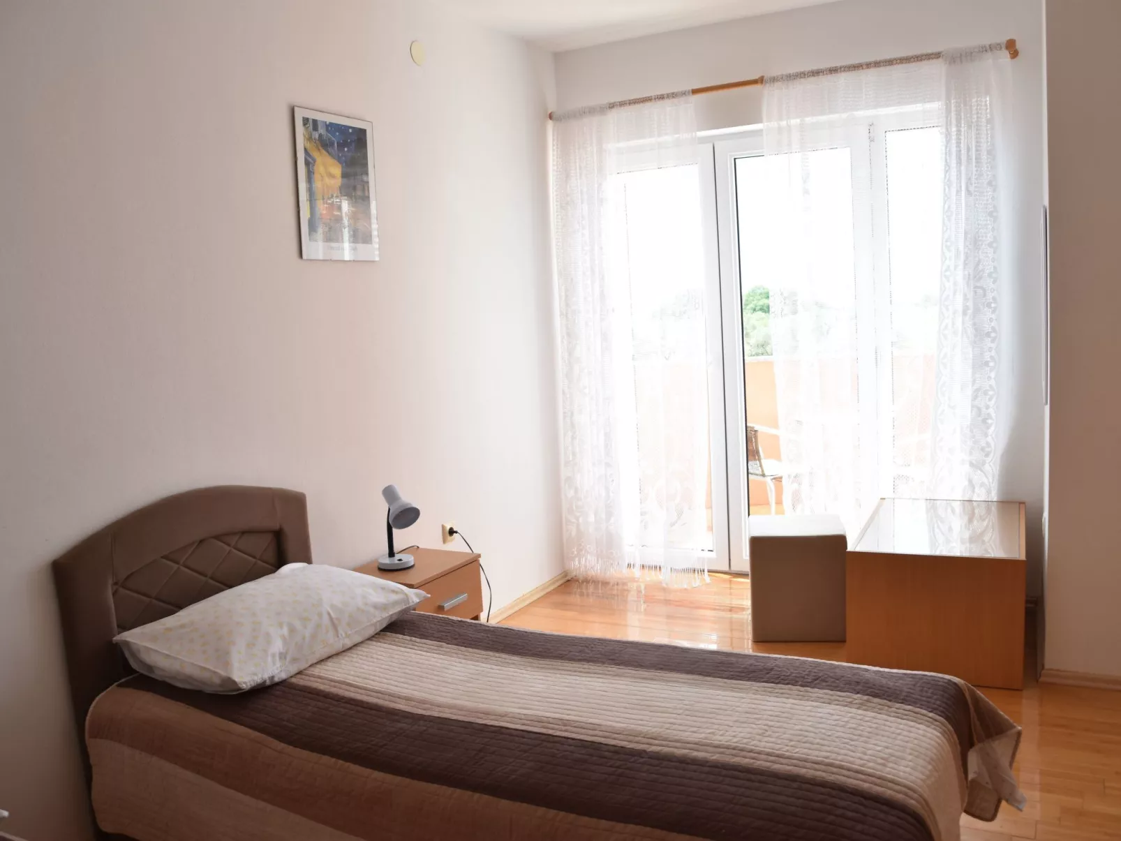 Ruhiges Ferienhaus mit Balkon und Garten-Inside