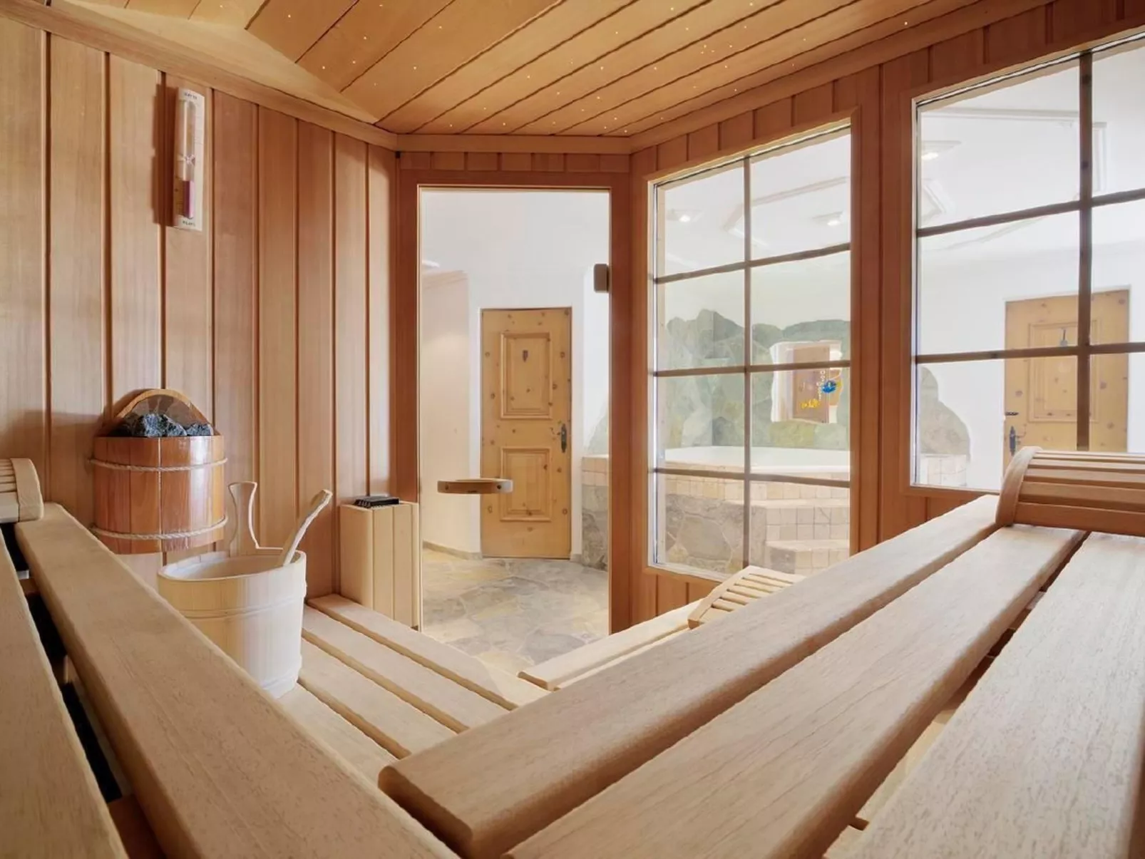 Chesarina Chalet-Drinnen