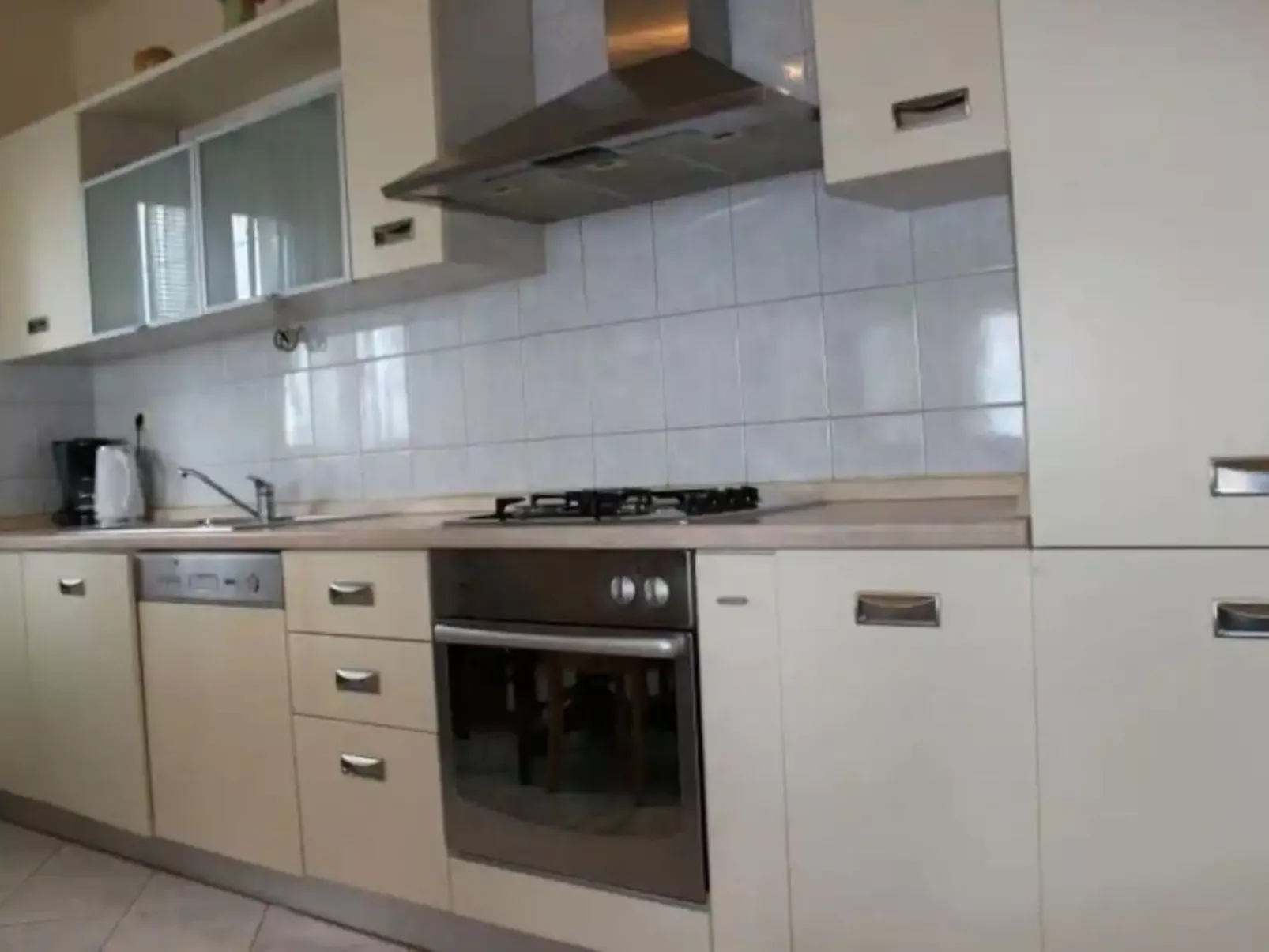 4-Schlafzimmer-Wohnung mit privatem Pool-Drinnen