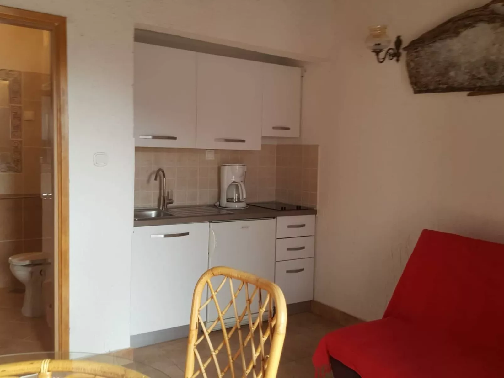 Kleine Wohnung mit schönem Balkon - Image-tags.info