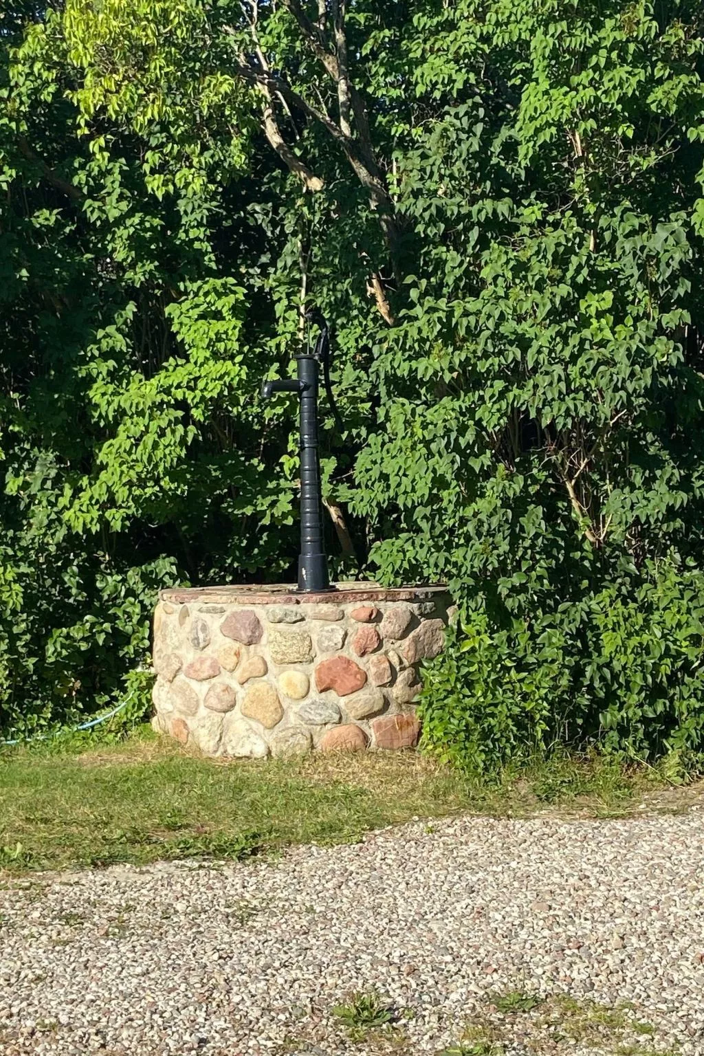 Alte Dorfschule-Draußen