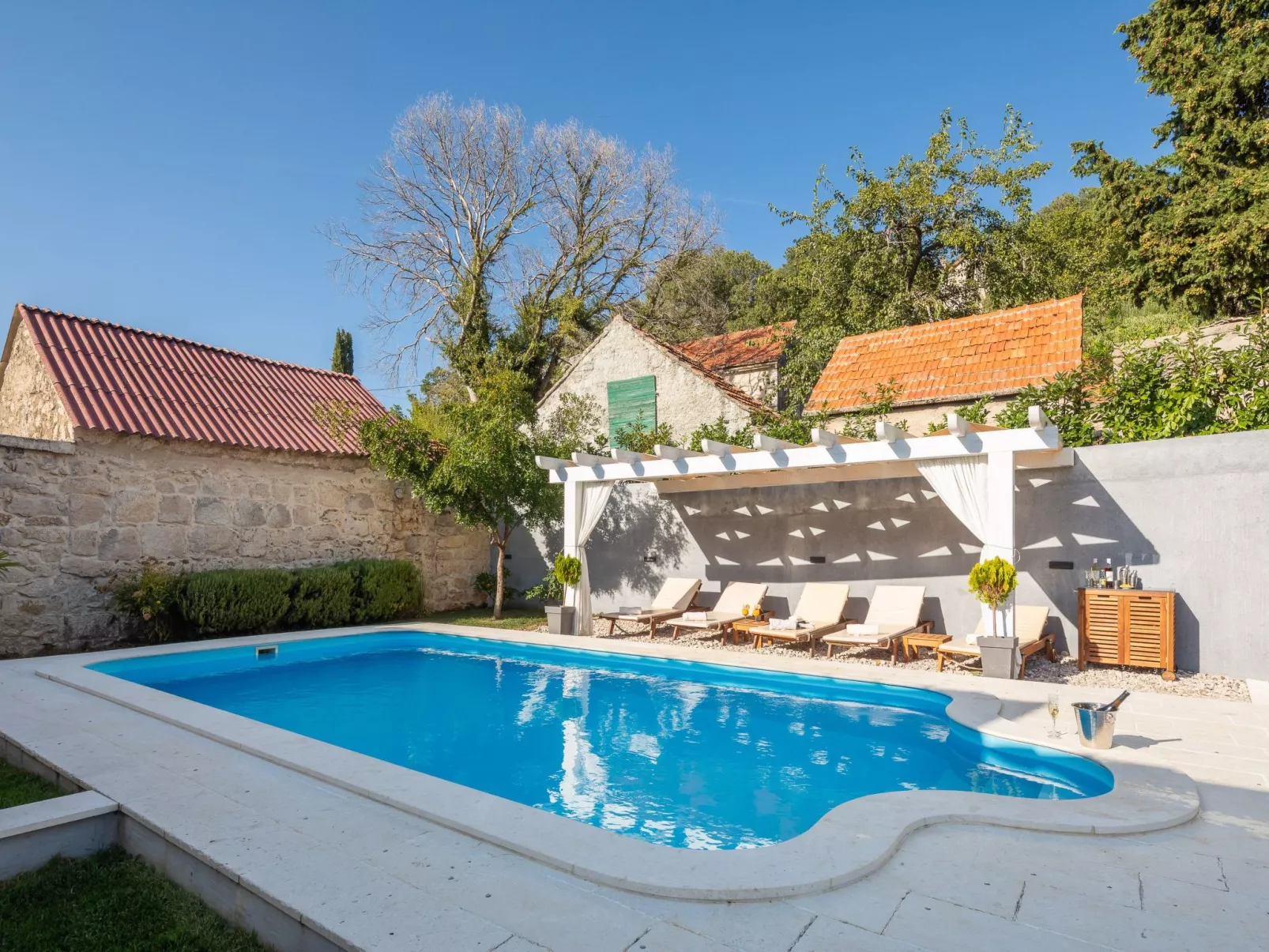 Mamita - Beheizter Pool-Image-tags.info