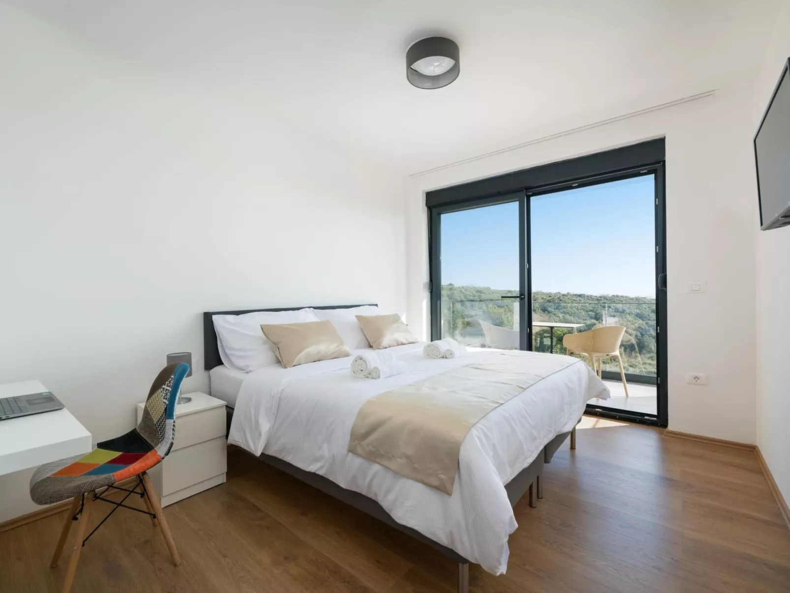 Villa Artec mit Meerblick-Drinnen