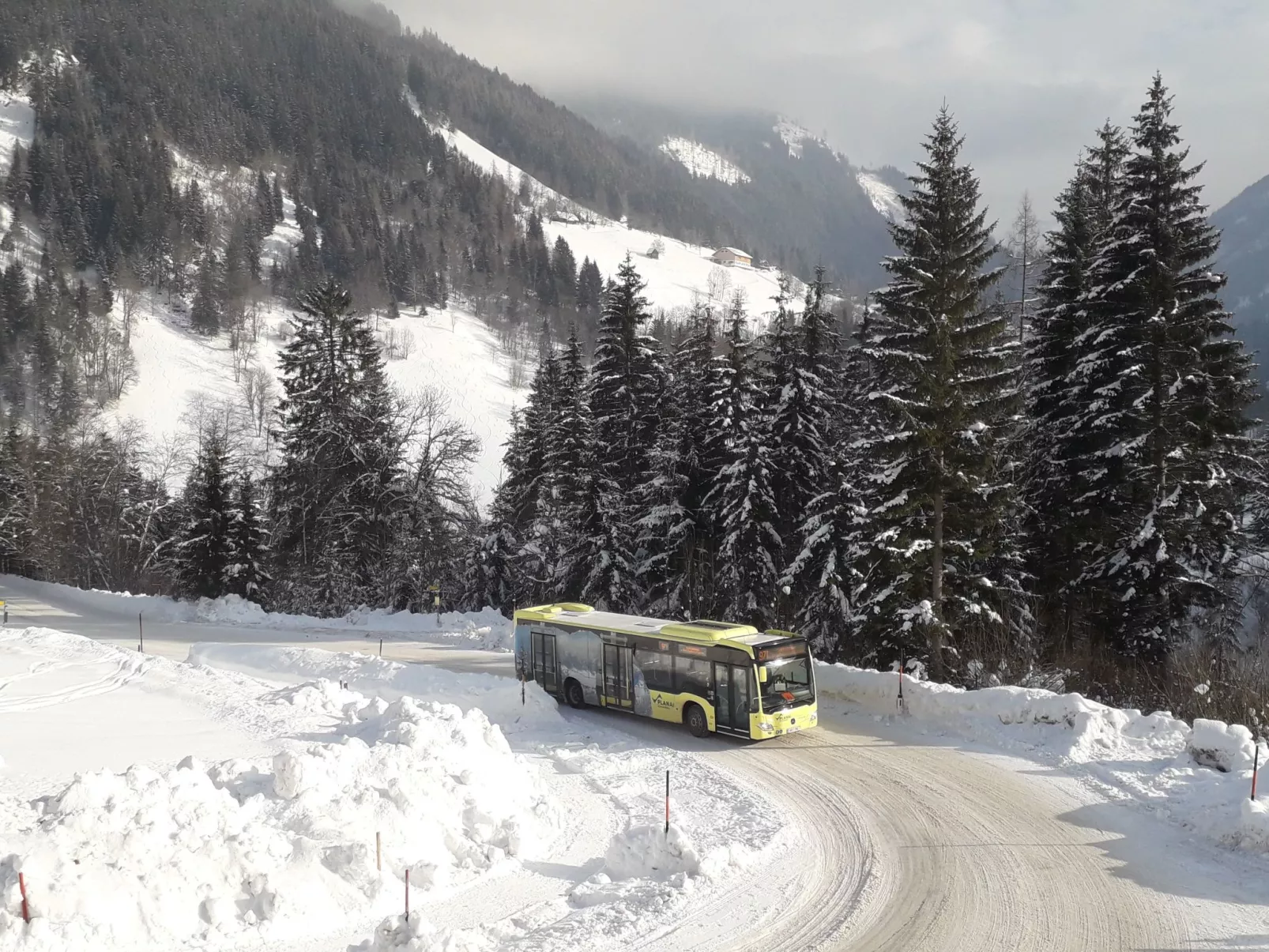 Mit Balkon und herrlichem Ausblick-Dehors