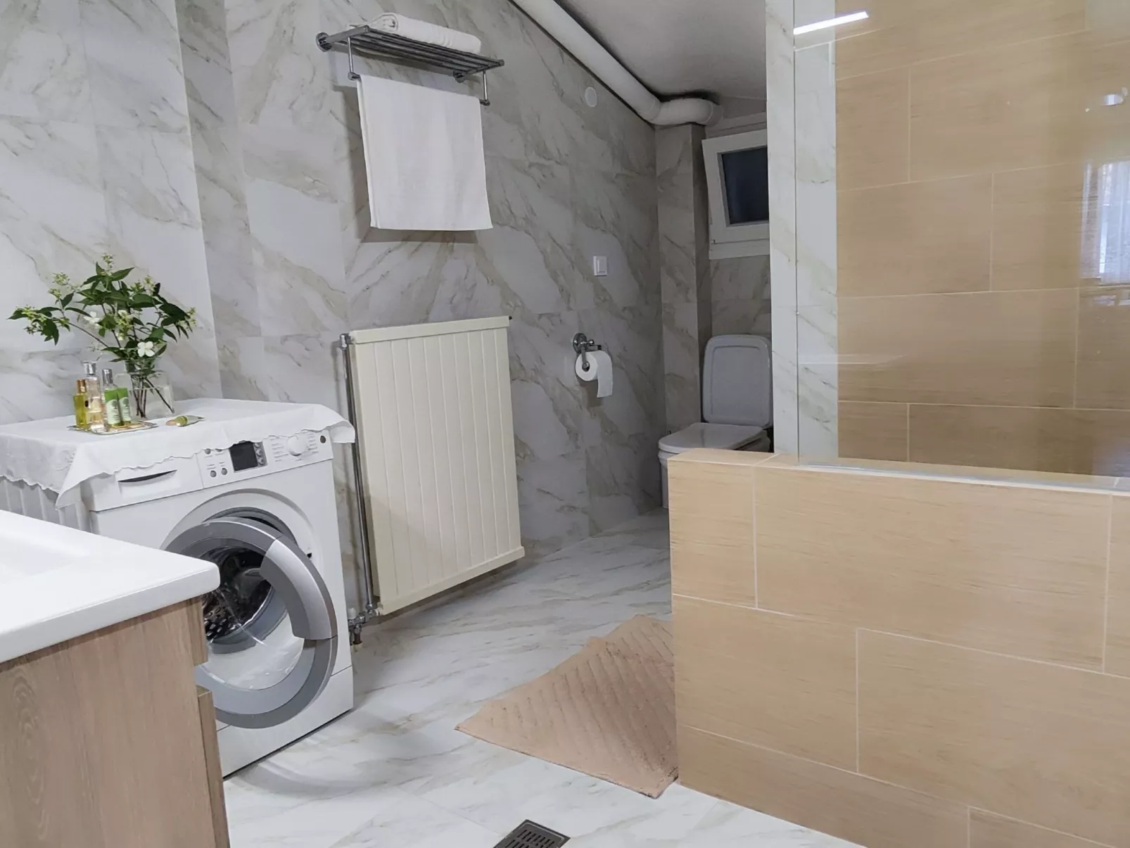 Theofanias Marmorhaus Meteora-Drinnen