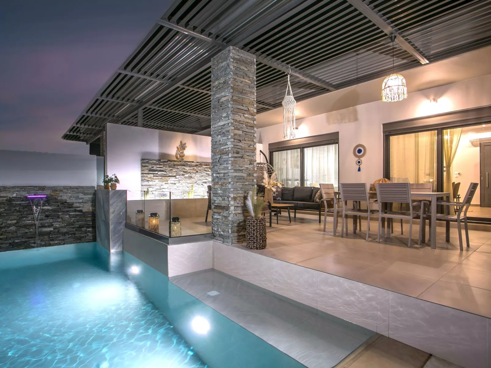 Kiki Luxus-Villa-Drinnen