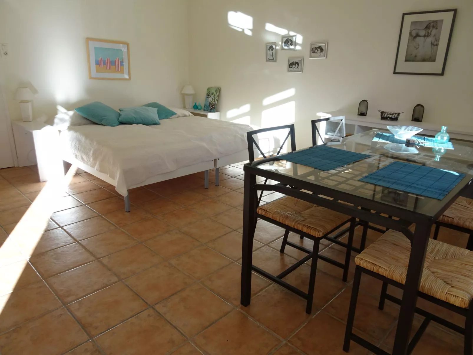 À l'abri du Mistral-Drinnen