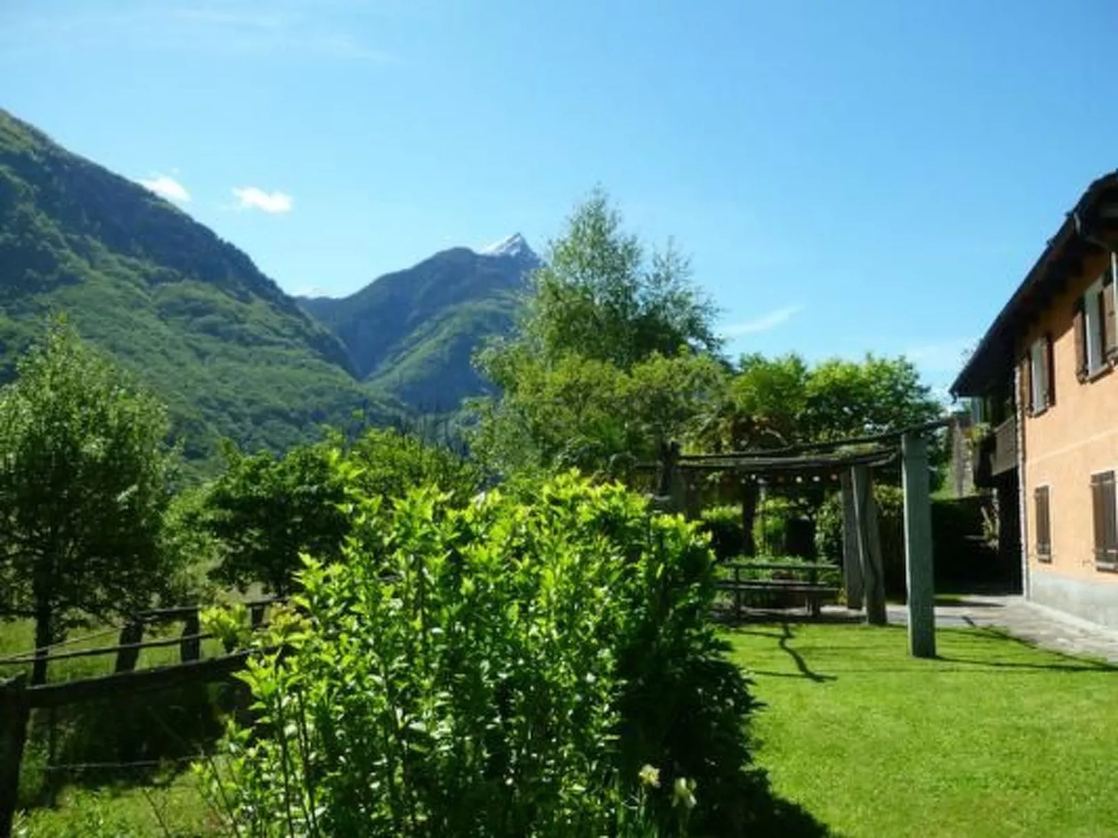 Casa Giardino Grande-Outside