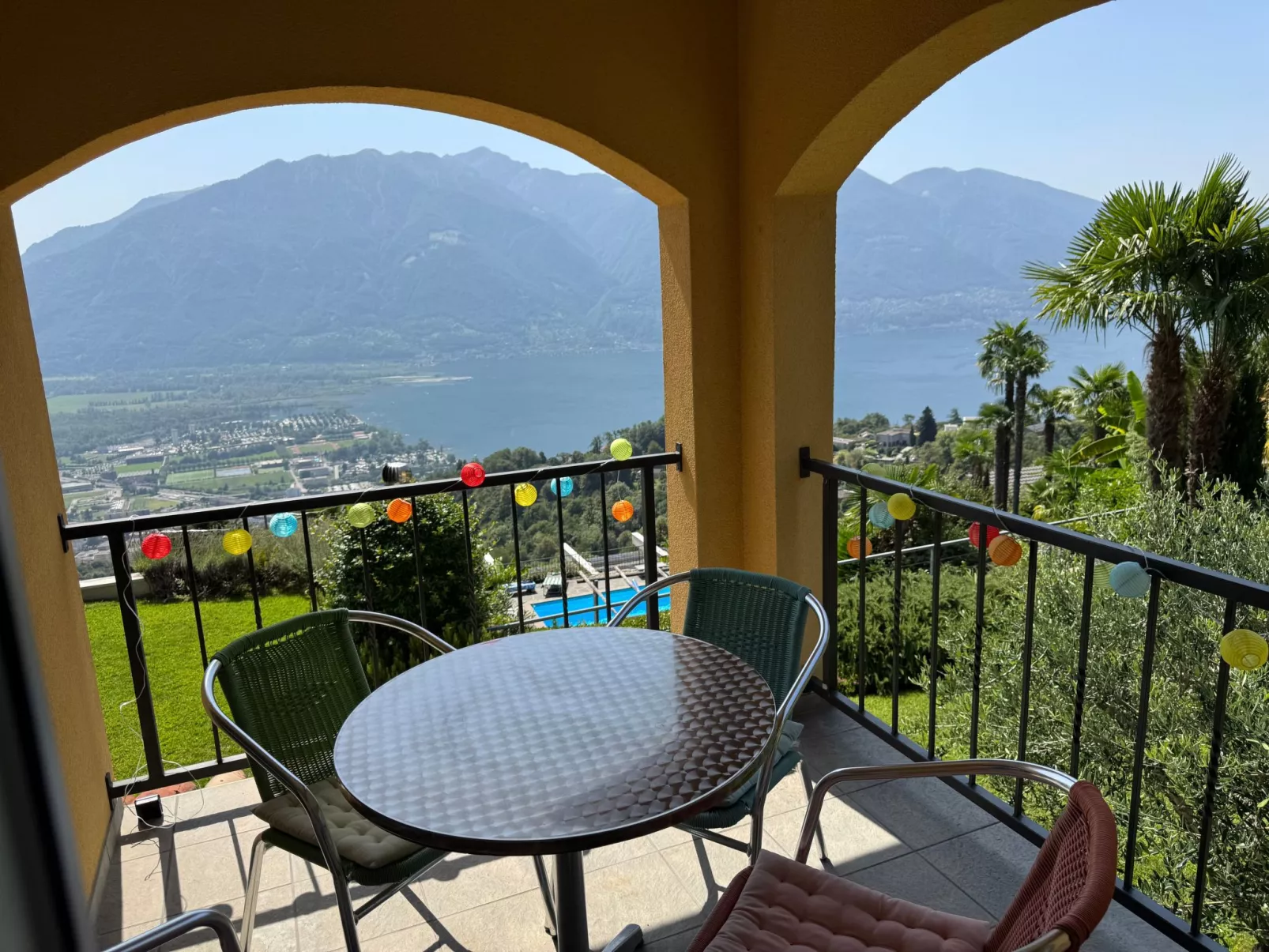 La Camelina - Contra-Draußen