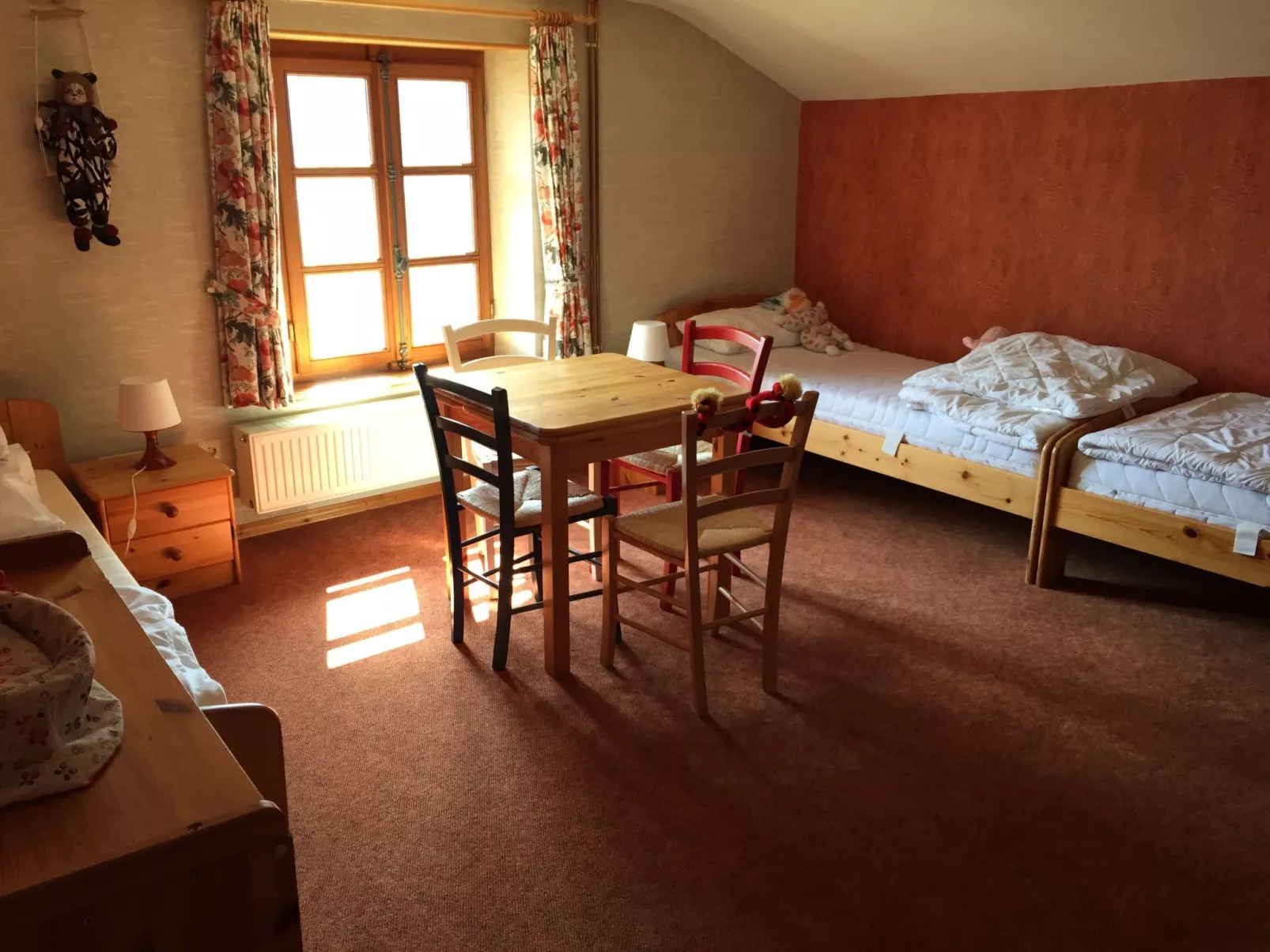 In Ventron mit eingezäuntem Garten-Inside