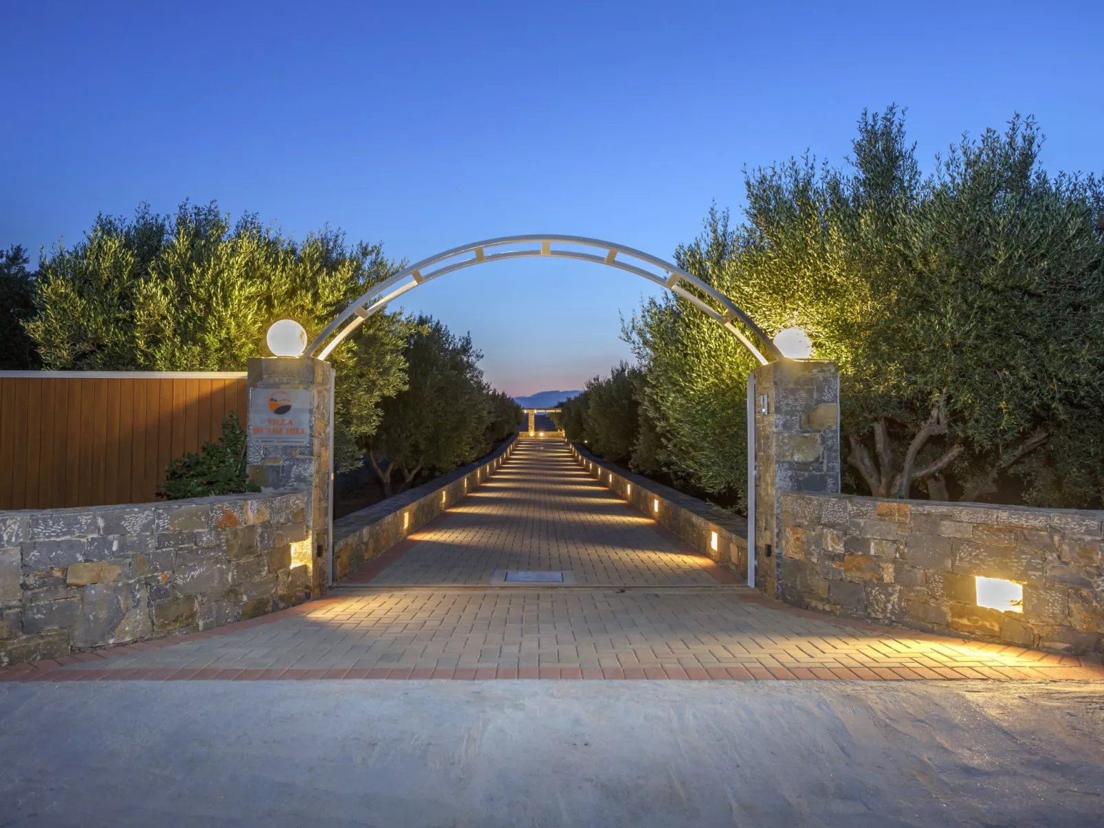 Villa mit Grillplatz und privatem beheiztem Pool-Dehors