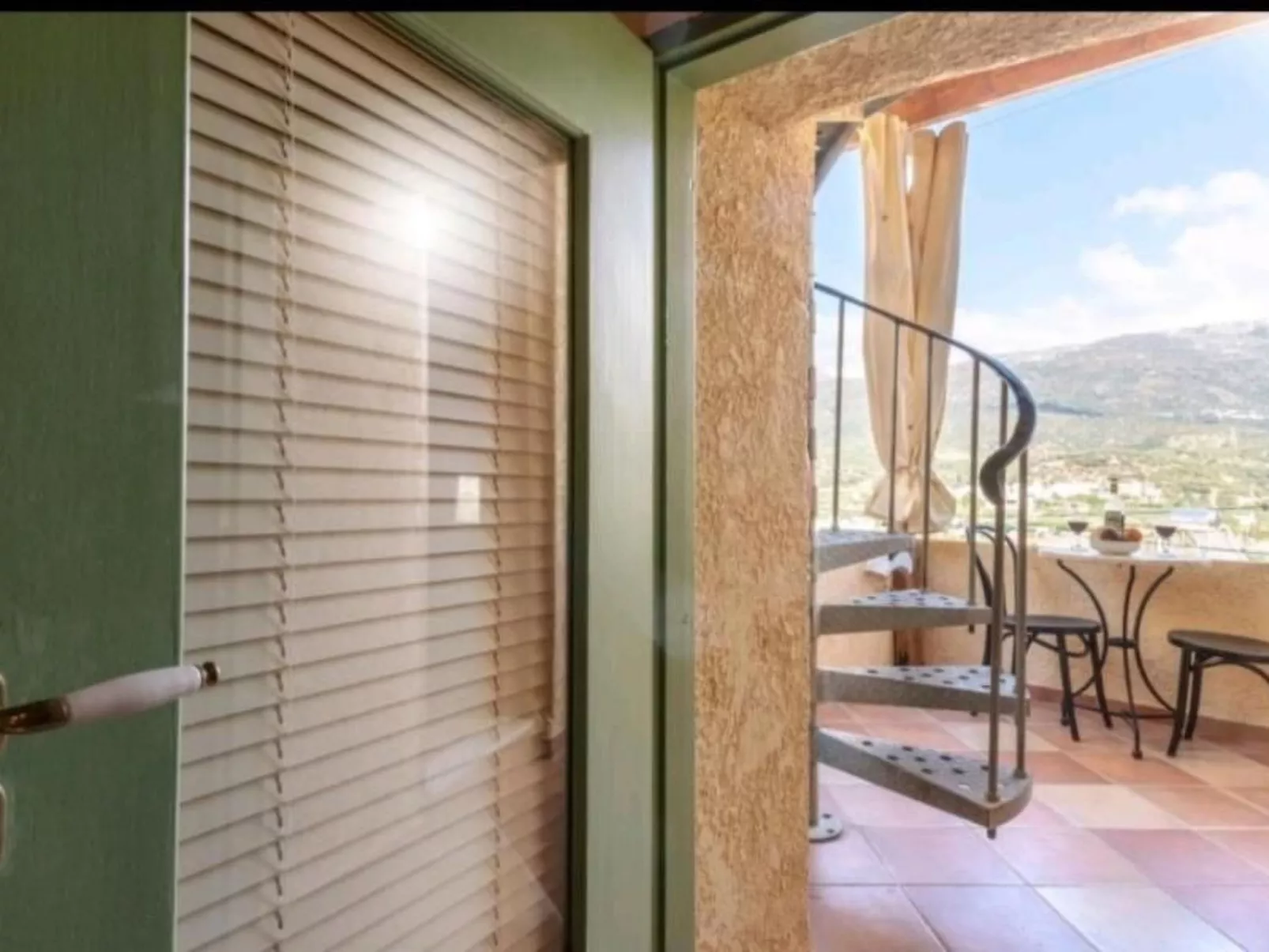 Mit Blick auf das Wasser-Image-tags.info