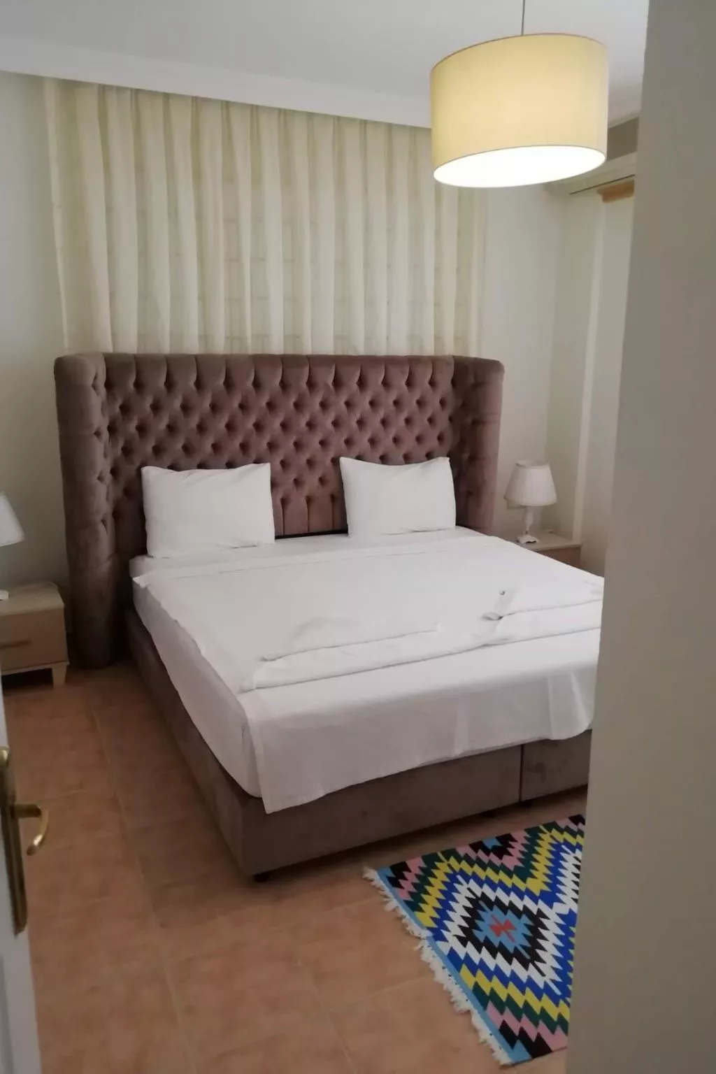 In Dalyan mit Bergblick-Drinnen