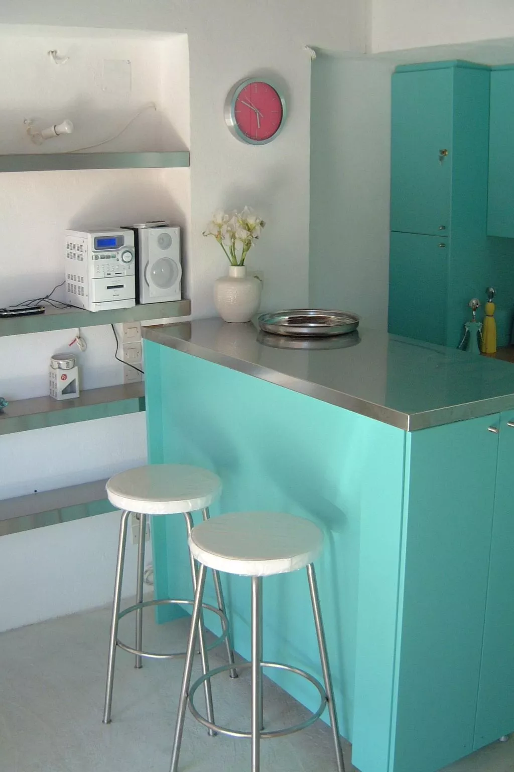 "Julia" mit Blick auf das Wasser-Dedans