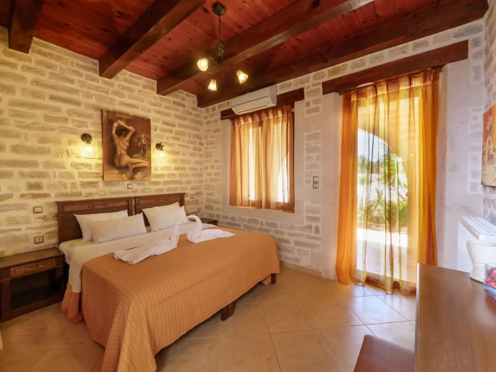 Familienfreundliche Villa mit Pool, BBQ, Kinderbereich-Inside