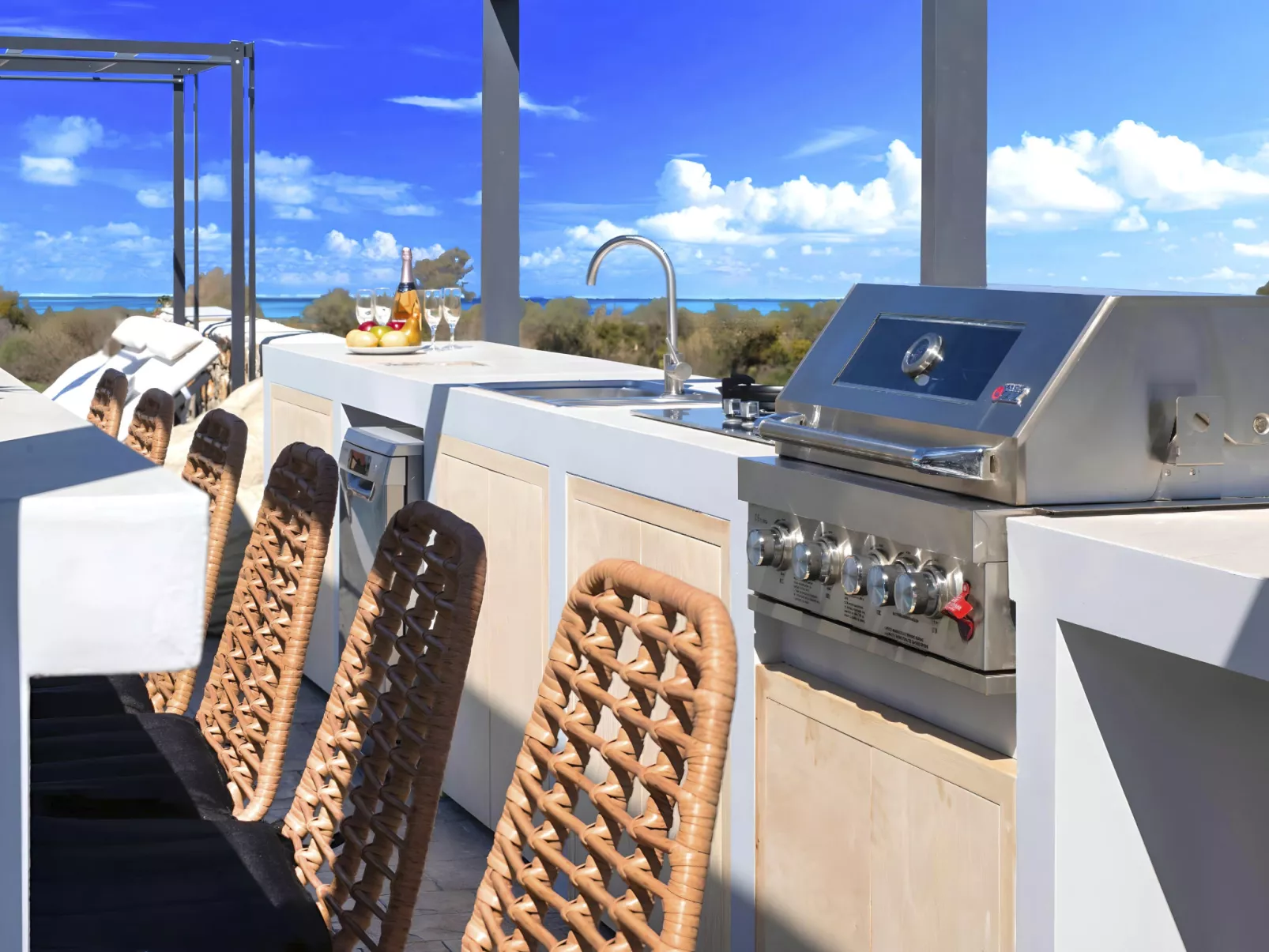 Grey Grand Villa Privater Pool-Drinnen