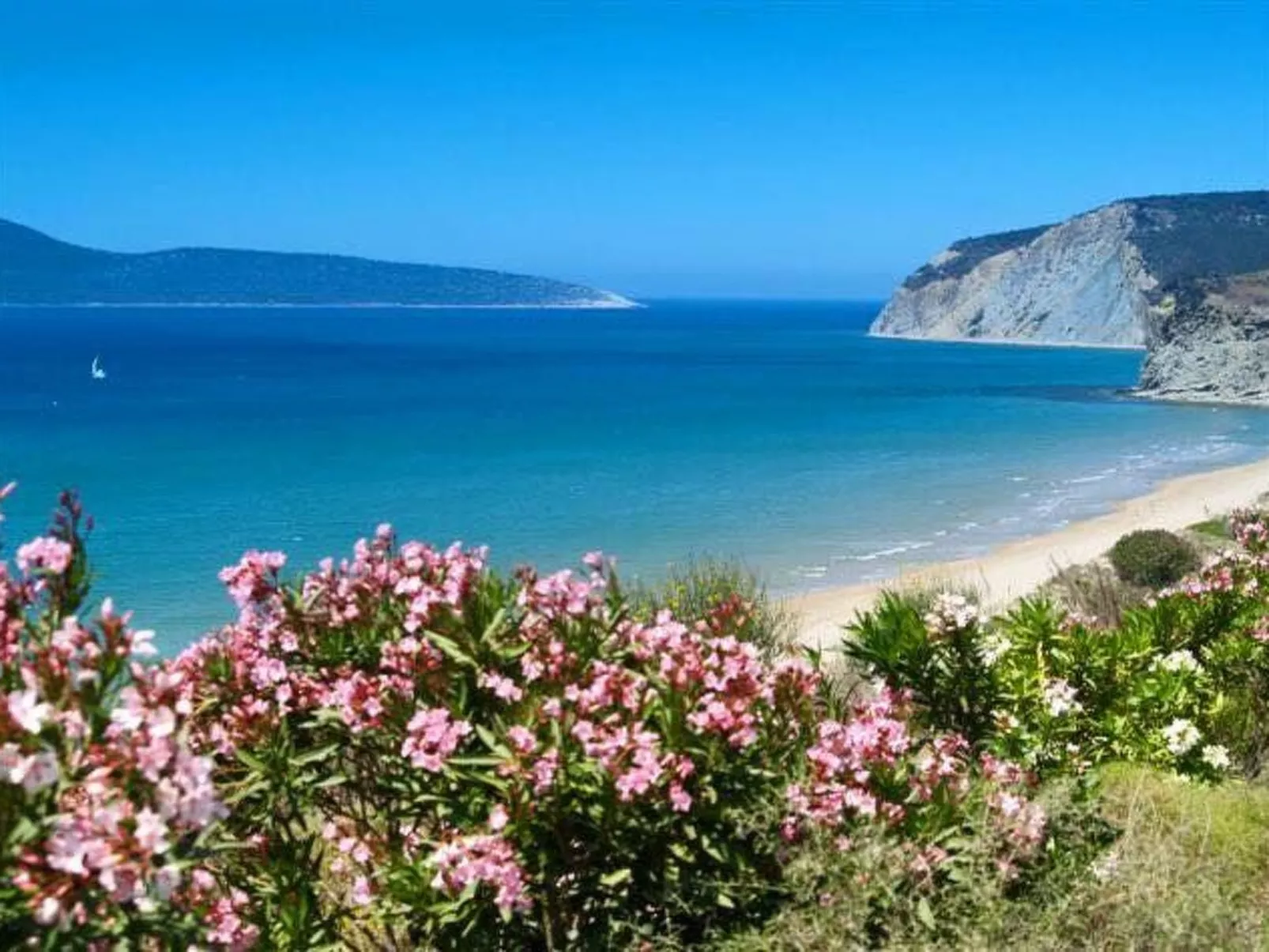 Charly Point Villa-Outside