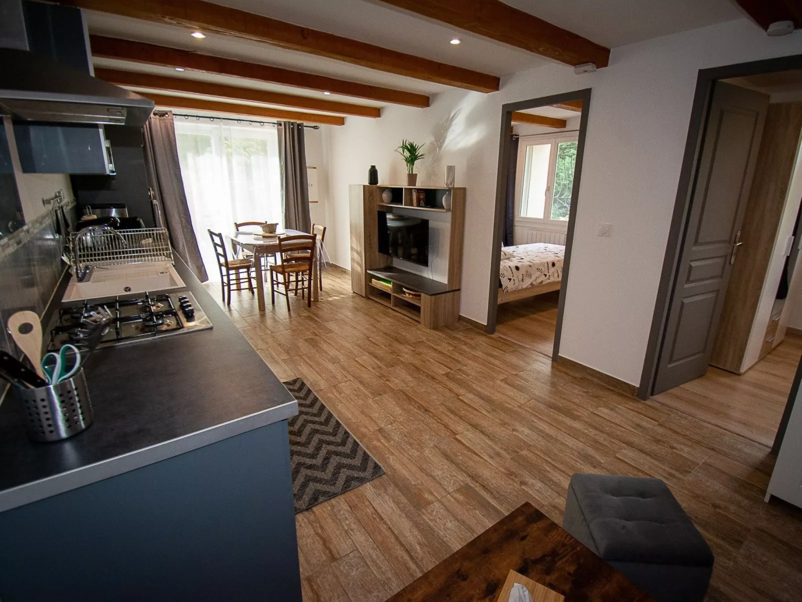 Fanny's Gîte Moulin de Tartay in Avignon-Inside