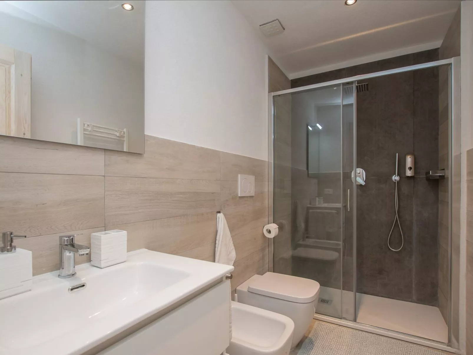 Flacher Ritt-Drinnen