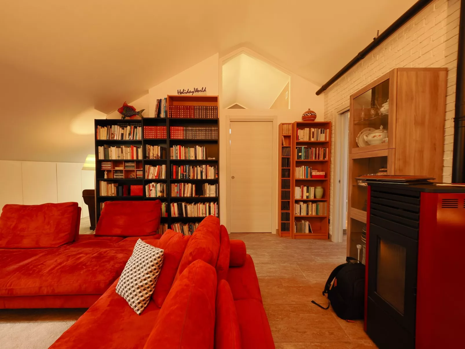 Dada House by Holiday World-Drinnen