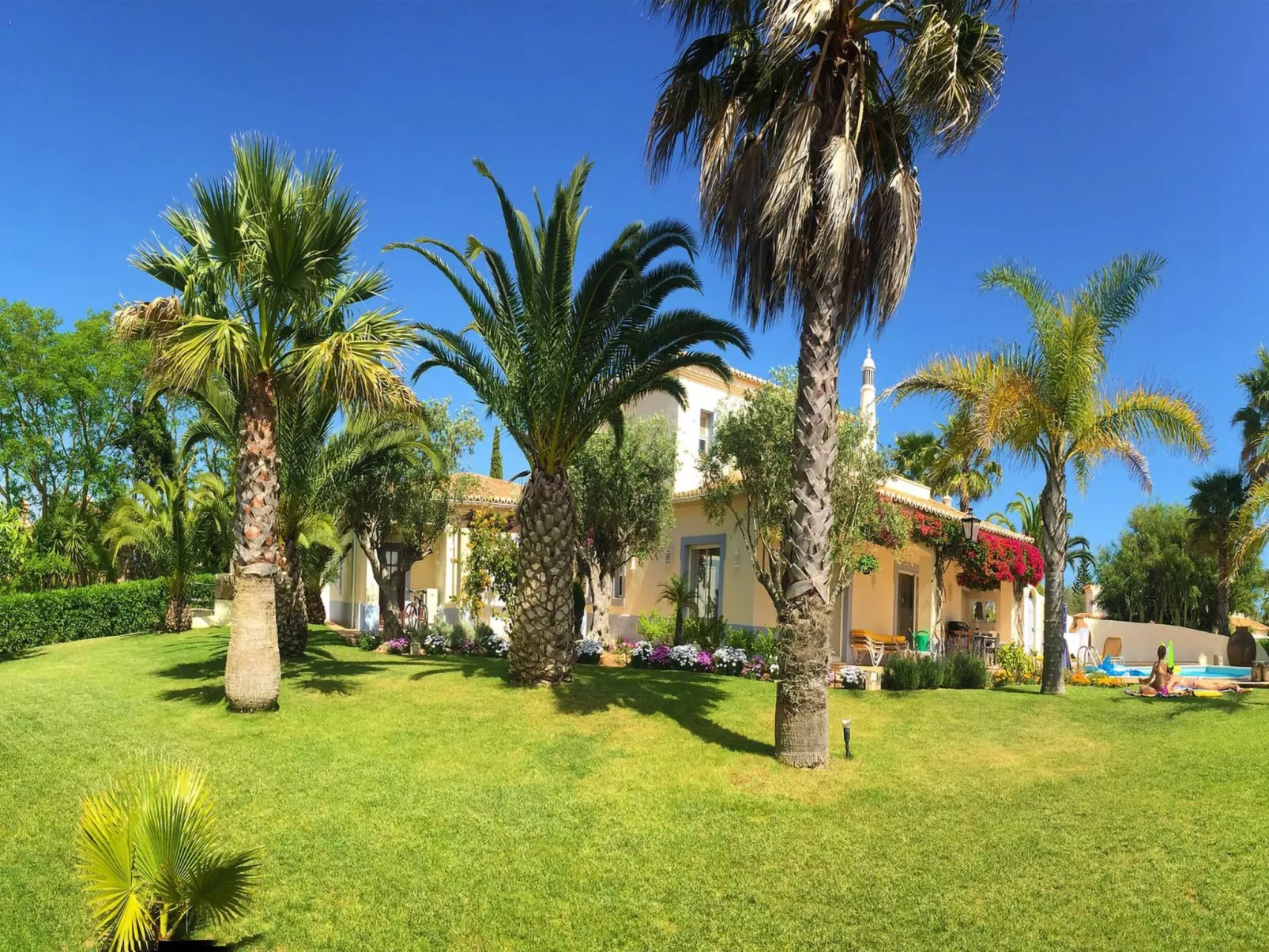 Luxuriöse Villa - Privater Pool und schöner Garten-Outside