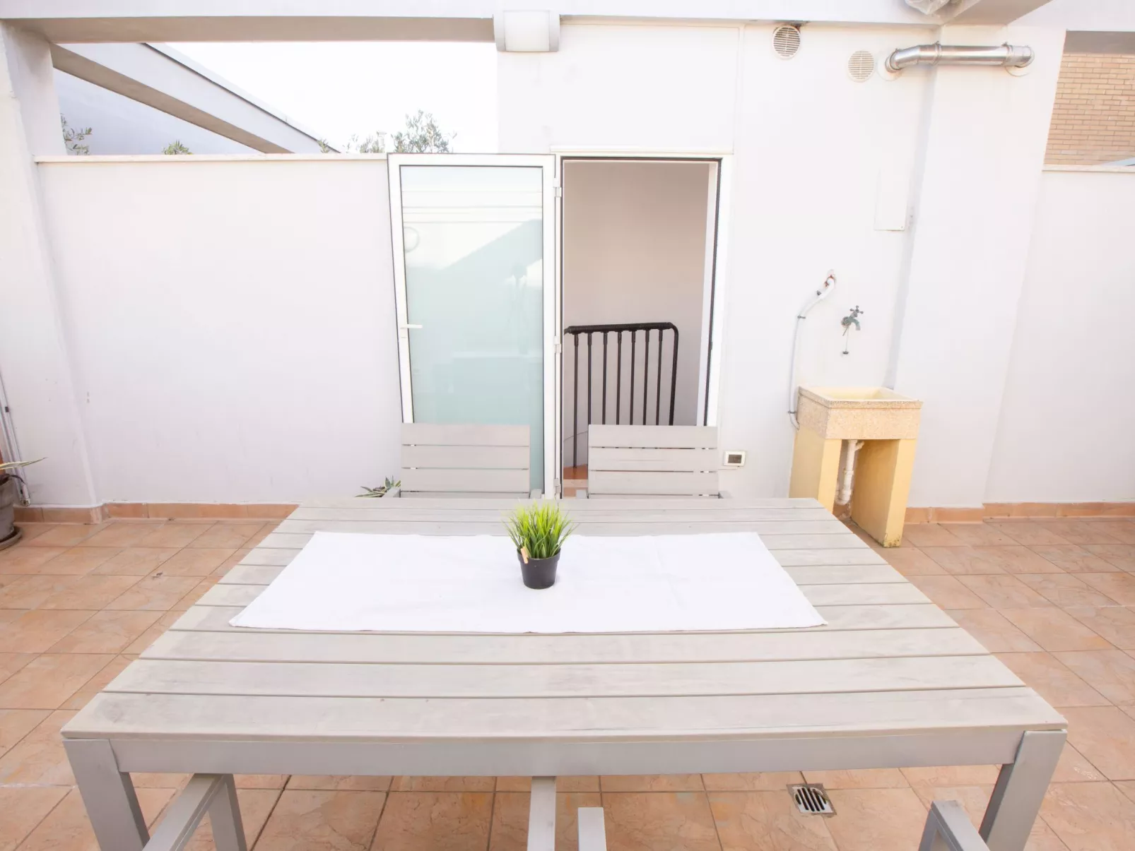 Wohnung mit Terrasse und Panoramablick-Draußen