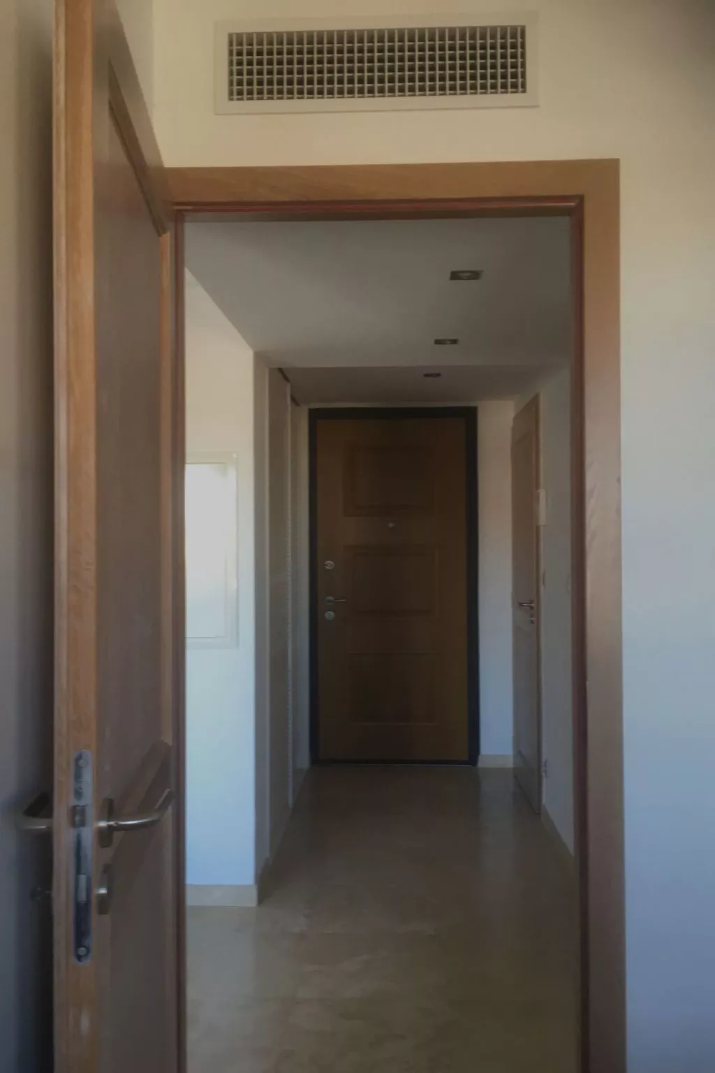 Wohnung mit Terrasse-Dedans