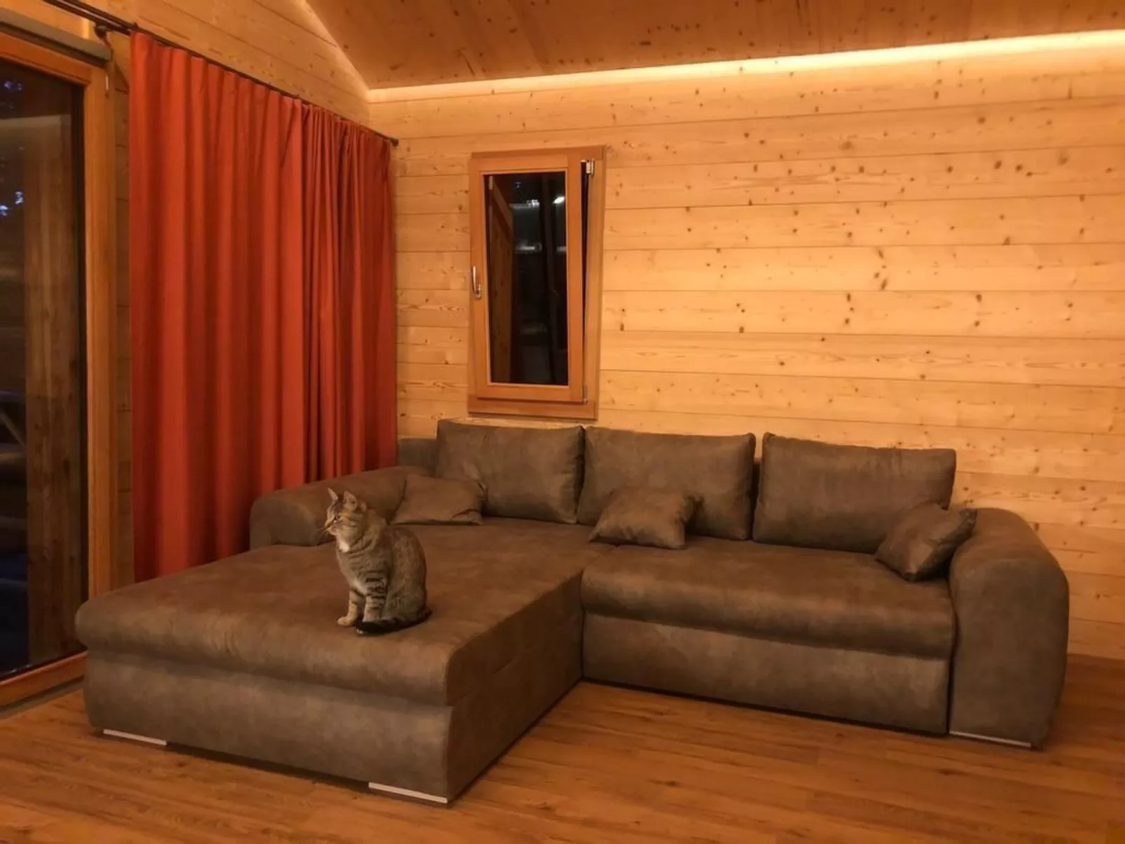 La Graziosa-Image-tags.info