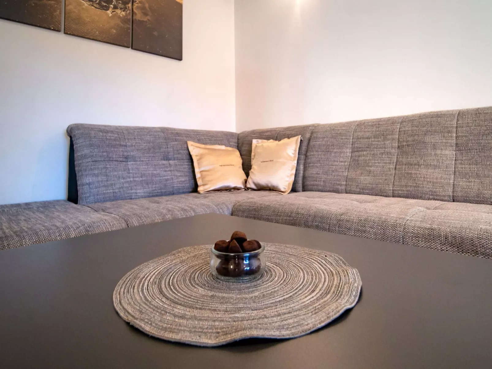 Appartement mit Blick auf das Wasser-Drinnen