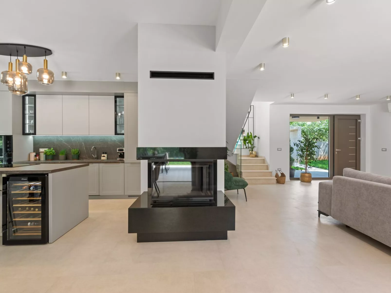 Luxuriöse Waldvilla mit beheiztem Pool in Kroatien-Dedans