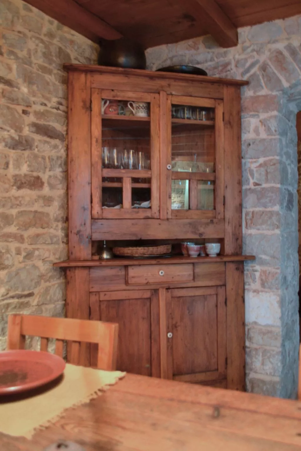 "Stone Retreat"-Dedans