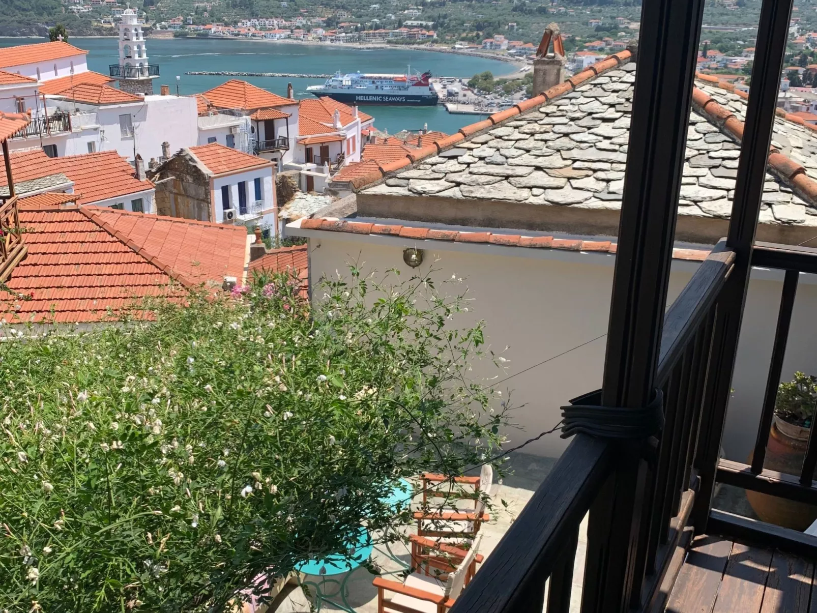 "Kyria Florenz"-Draußen