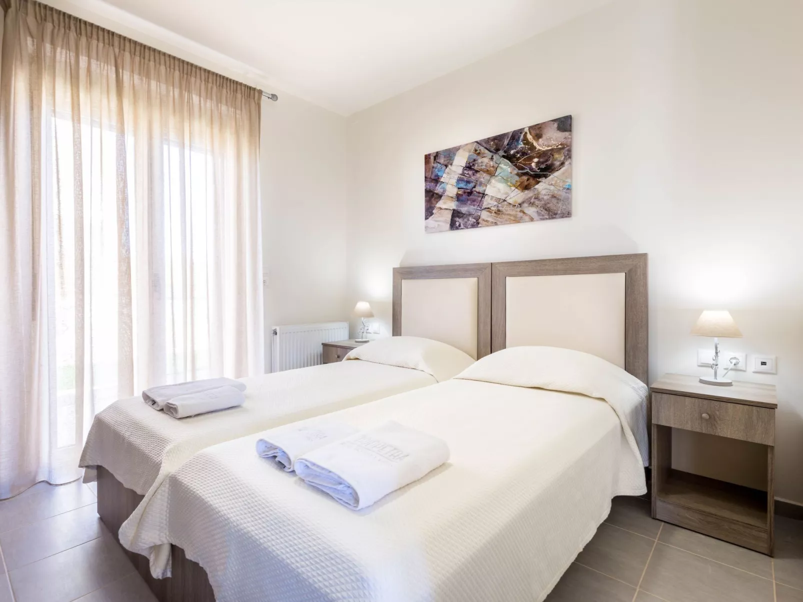 Elegante Villa an der Küste mit privatem Pool-Drinnen