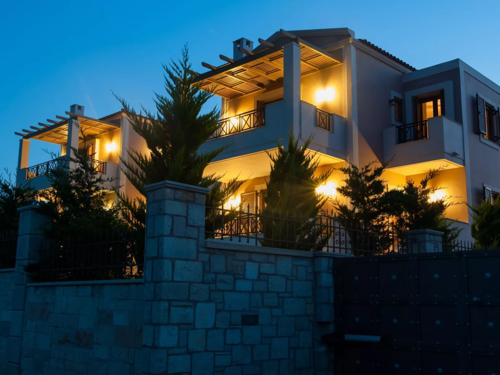 Ferienvilla Natur mit Pool und Terrasse-Outside